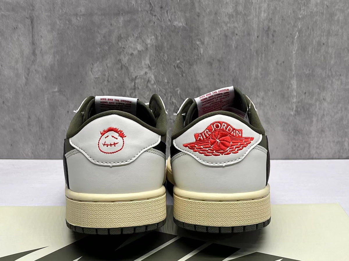 Travis Scott x Air Jordan 1 Low OG SP 'Medium Olive'